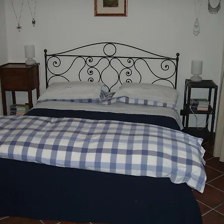 Bed and Breakfast Cascina Nel Bosco
