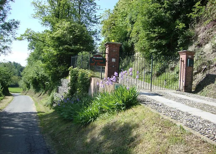 Cascina Nel Bosco Bed & Breakfast 3*